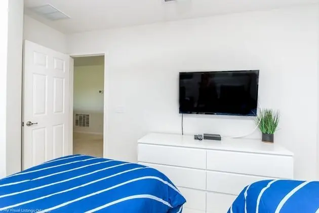 Villa (5196OA Luxury 6 Bedroom 4.Bath  Home )