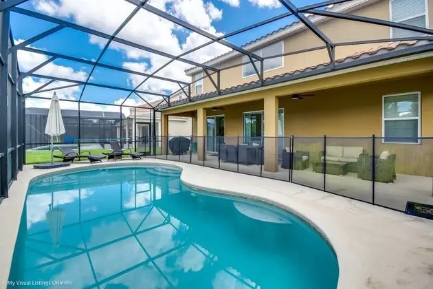 Villa (5196OA Luxury 6 Bedroom 4.Bath  Home )