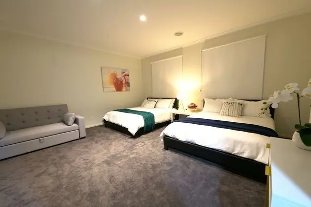 Ev (9 Bedrooms)