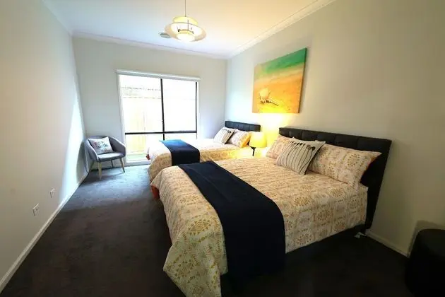 Ev (9 Bedrooms)