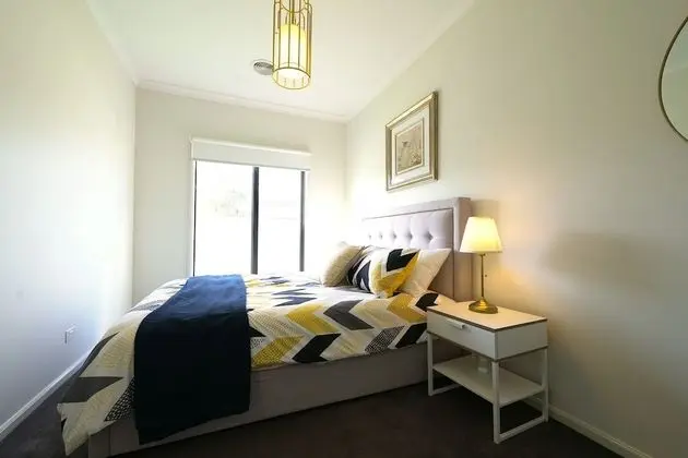 Ev (9 Bedrooms)