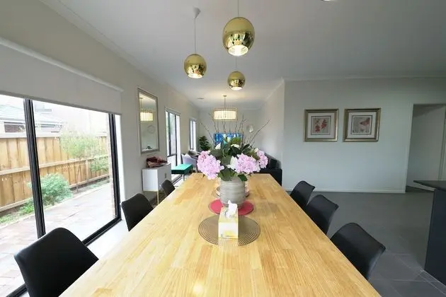 Ev (9 Bedrooms)
