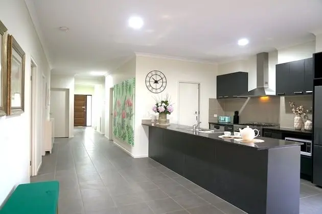 Ev (9 Bedrooms)