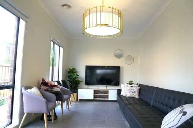 Ev (9 Bedrooms)