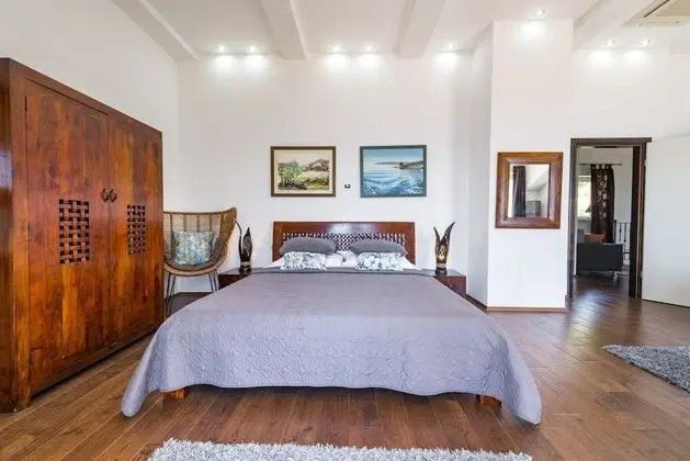 Ev (Luxury - amazing seaview - H(8+2))