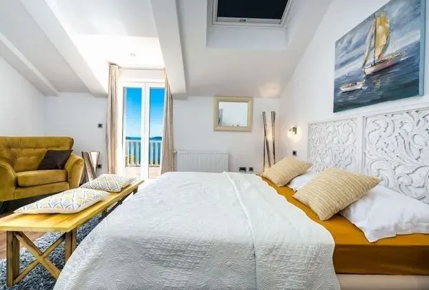 Ev (Luxury - amazing seaview - H(8+2))