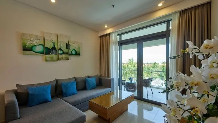 Luxury Apart Daire, 2 Yatak Odası, Havuz Manzaralı