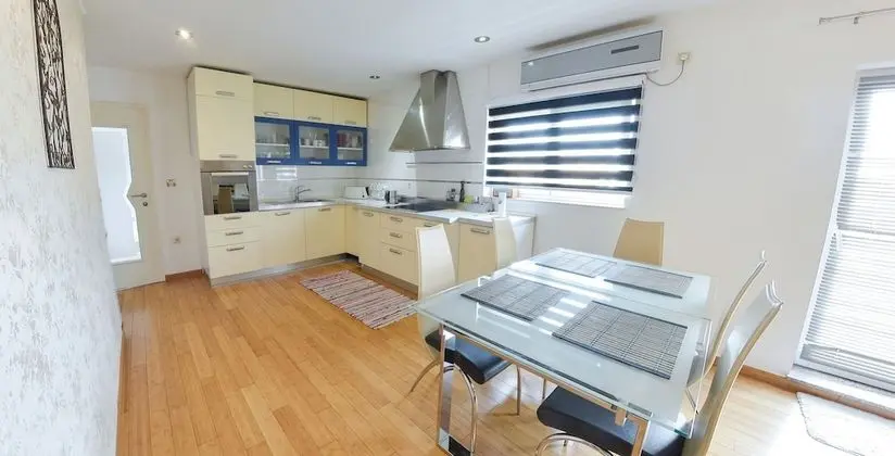 Deluxe Apart Daire