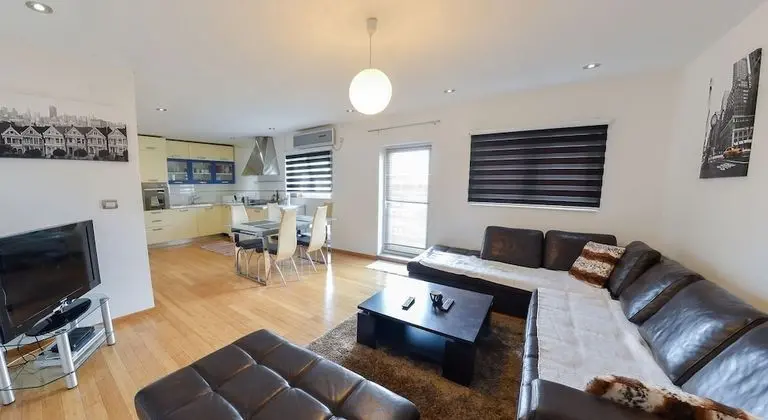 Deluxe Apart Daire