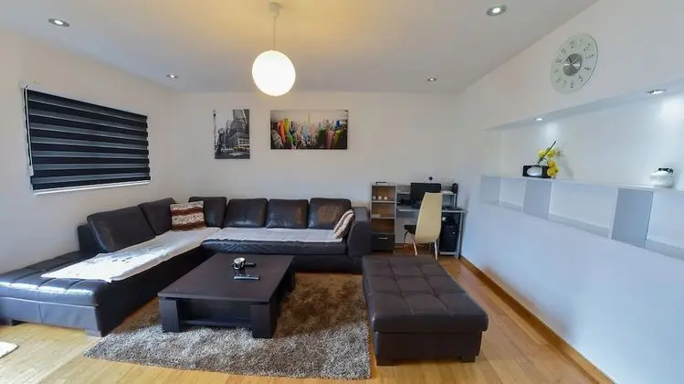 Deluxe Apart Daire