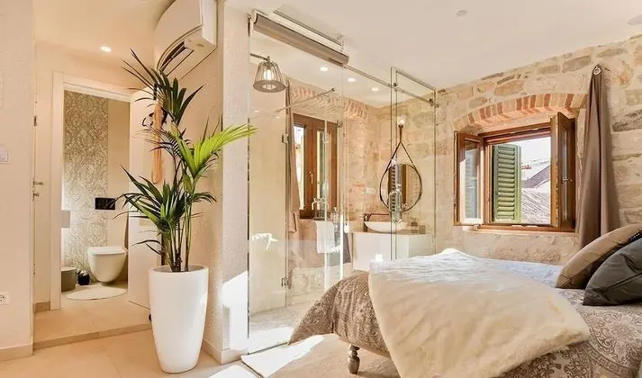 Deluxe Stüdyo Süit