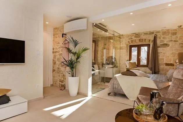 Deluxe Stüdyo Süit