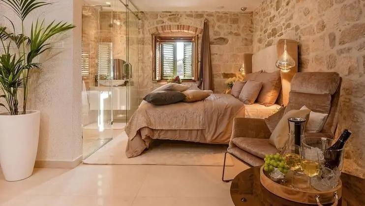 Deluxe Stüdyo Süit