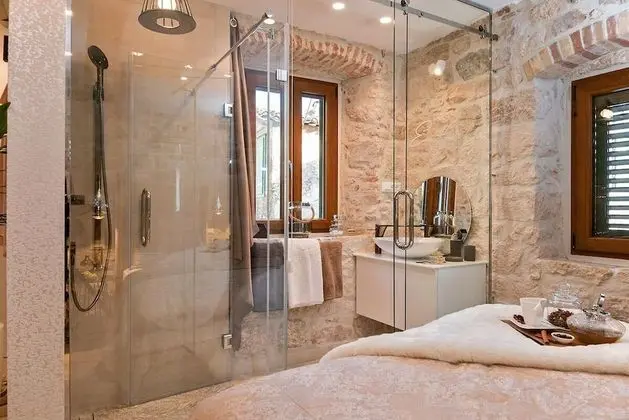 Deluxe Stüdyo Süit