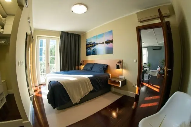 Exclusive Tek Büyük Yataklı Oda