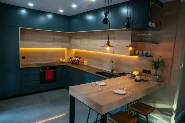 Exclusive Tek Büyük Yataklı Oda