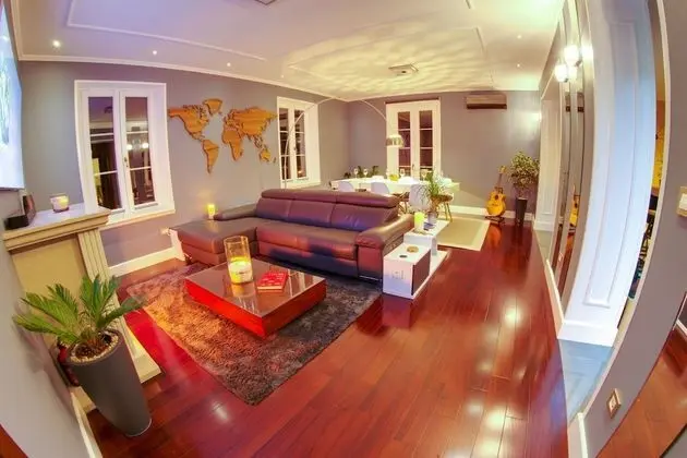 Exclusive Tek Büyük Yataklı Oda