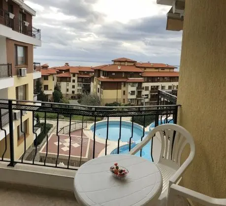 Family Apart Daire, Balkon