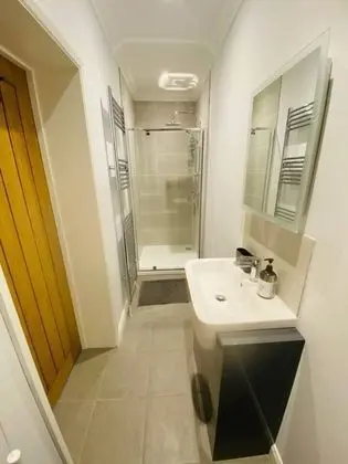 Apart Daire, 1 En Büyük (King) Boy Yatak