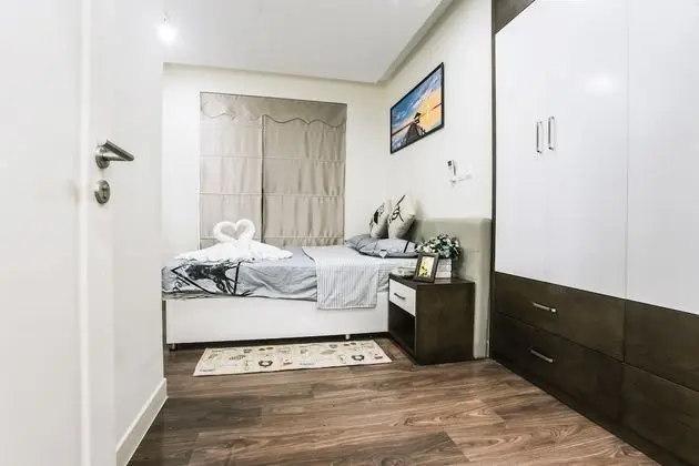 Luxury Apart Daire, 2 Yatak Odası, Bahçe Manzaralı, Kule (2)