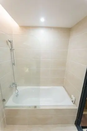 Luxury Apart Daire, 3 Yatak Odası, Havuz Manzaralı, Bahçeli