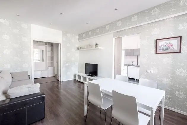 Luxury Apart Daire, 1 Yatak Odası, Balkon, Avlu