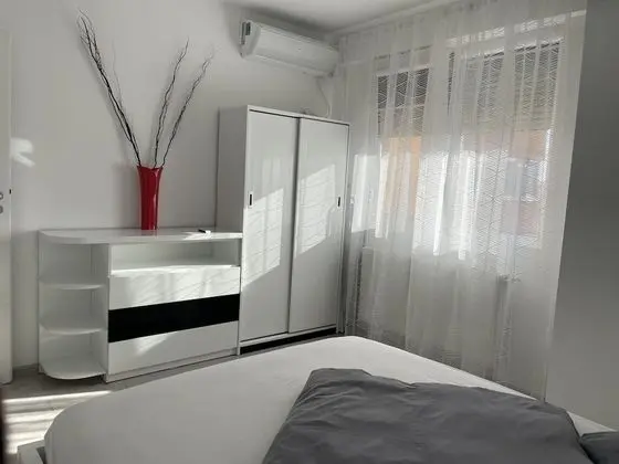 Luxury Apart Daire, 1 Büyük (Queen) Boy Yatak ve Çekyat, Engellilere Uygun