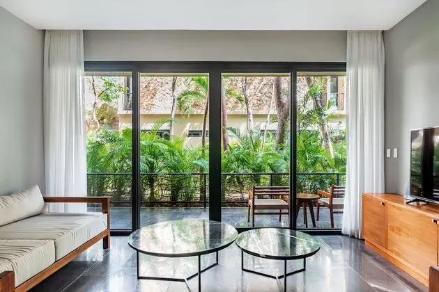 Luxury Apart Daire, 2 Yatak Odası, Kişiye Özel Havuzlu, Zemin Kat