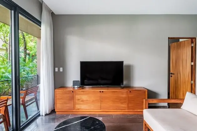 Luxury Apart Daire, 2 Yatak Odası, Kişiye Özel Havuzlu, Zemin Kat