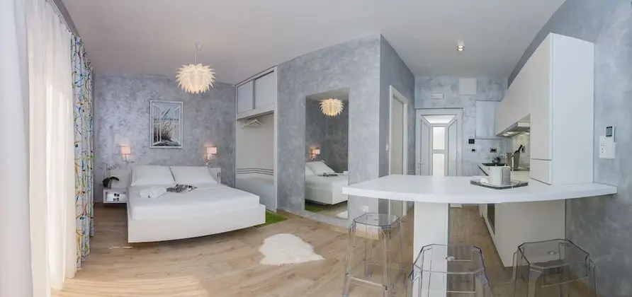 Luxury Stüdyo, 1 Büyük (Queen) Boy Yatak, Sigara İçilmez, Havuz Manzaralı