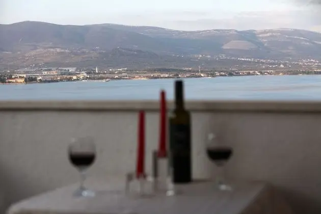 Luxury Süit, 1 Büyük (Queen) Boy Yatak ve Çekyat, Sigara İçilmez (2)