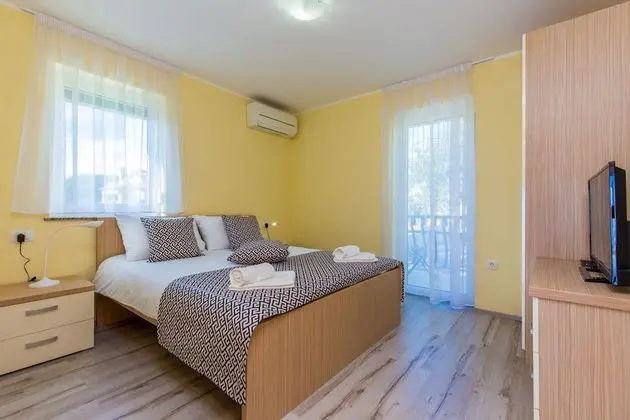 Deluxe Apart Daire