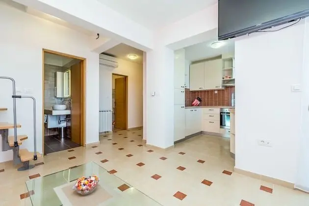 Deluxe Apart Daire, Deniz Manzaralı