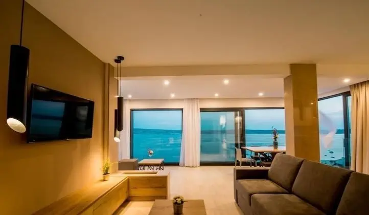 Elite Apart Daire, 4 Yatak Odası, Kişiye Özel Havuzlu, Deniz Manzaralı