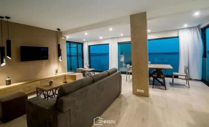 Luxury Apart Daire, 4 Yatak Odası, Sıcak Su Havuzu, Deniz Manzaralı