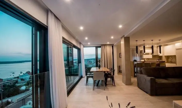 Luxury Apart Daire, 4 Yatak Odası, Sıcak Su Havuzu, Deniz Manzaralı
