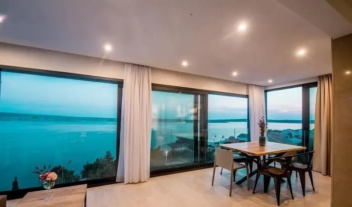 Luxury Apart Daire, 4 Yatak Odası, Sıcak Su Havuzu, Deniz Manzaralı