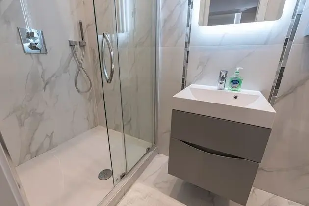 Design Stüdyo, Özel Banyo