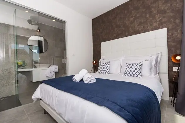 Luxury Apartment Royal M with Pool II