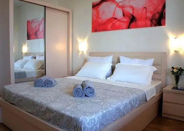 Business Tek Büyük Yataklı Oda