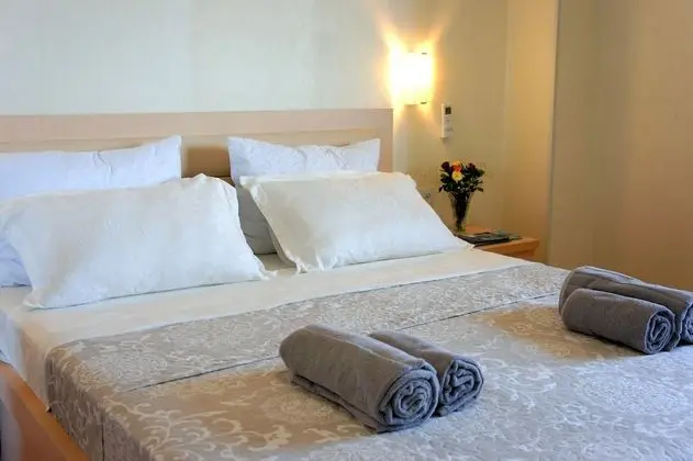 Business Tek Büyük Yataklı Oda