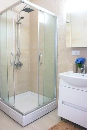 Business Tek Büyük Yataklı Oda