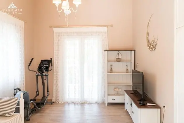 Villa, Banyolu/Duşlu (Luxury Villa Aphrodite)