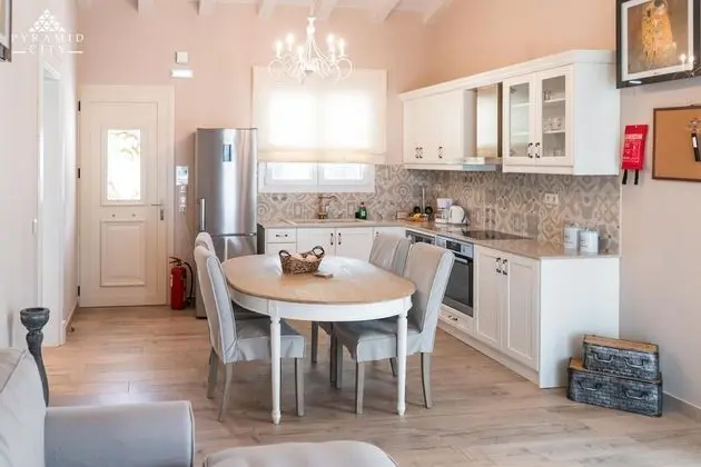Villa, Banyolu/Duşlu (Luxury Villa Aphrodite)