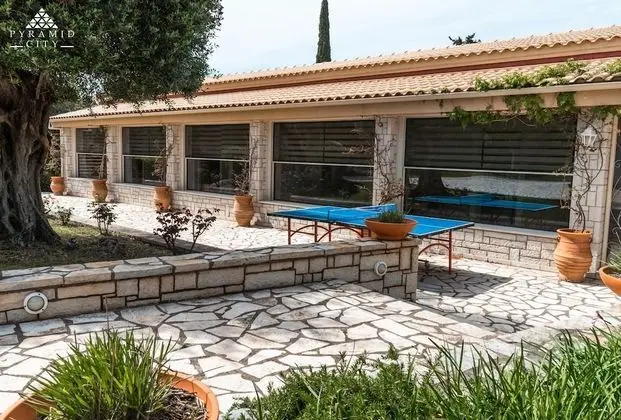 Villa, Banyolu/Duşlu (Luxury Villa Aphrodite)