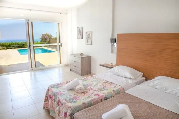 Villa, 4 Yatak Odası, Kişiye Özel Havuzlu