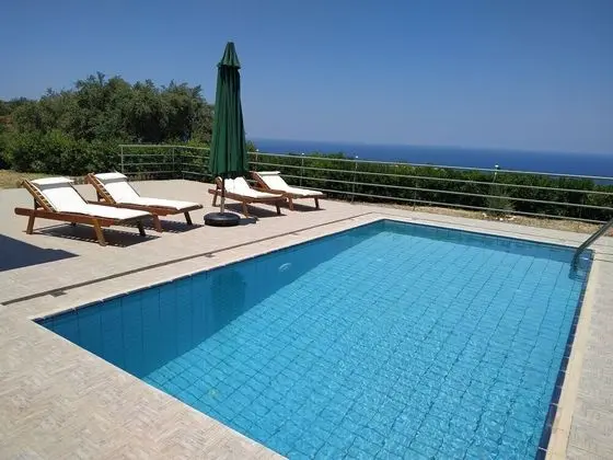 Villa, 4 Yatak Odası, Kişiye Özel Havuzlu