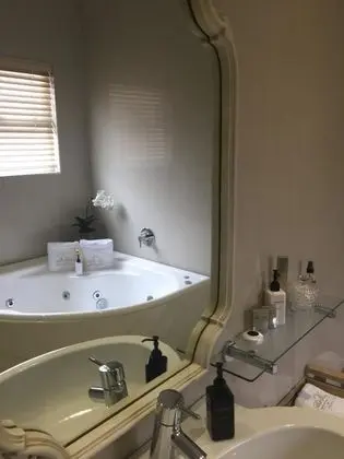 Tek Büyük Yataklı Oda, Bahçe Manzaralı