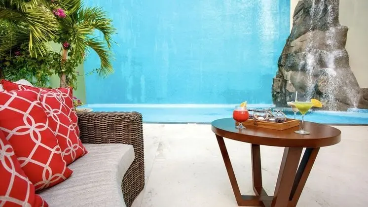 Villa, Birden Çok Yatak Odası, Sıcak Su Havuzu