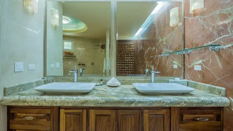 Villa, Birden Çok Yatak Odası, Sıcak Su Havuzu
